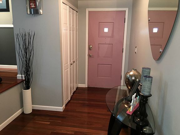 4th image of 14 Meadow Lea Dr