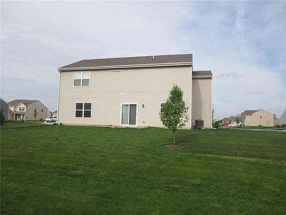 2nd image of 1907 Archbury Dr