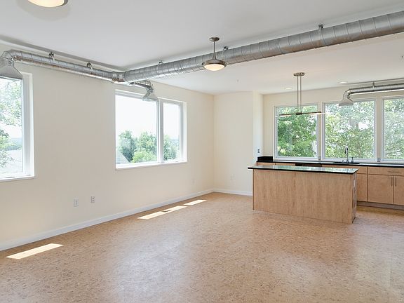 3rd image of 1050 Druid Ave #6c81e56f4
