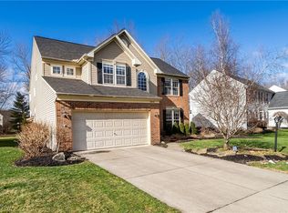 9810 Brook Rd, Olmsted Falls, OH 44138