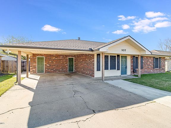 2nd image of 107 Saint James Dr