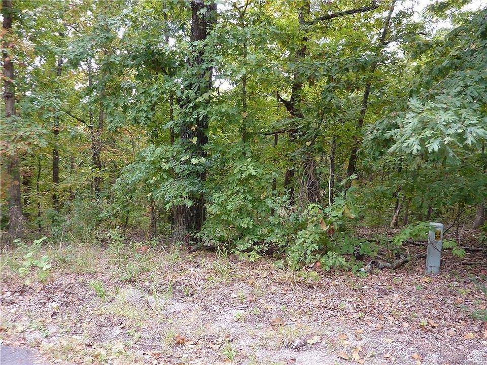 2nd image of Stone Ln