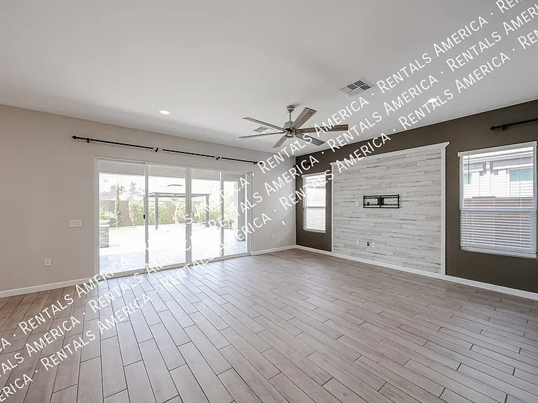1829 E Saguaro Park Ln — Photo 20