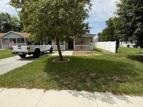 2nd image of 1206 Josephine St