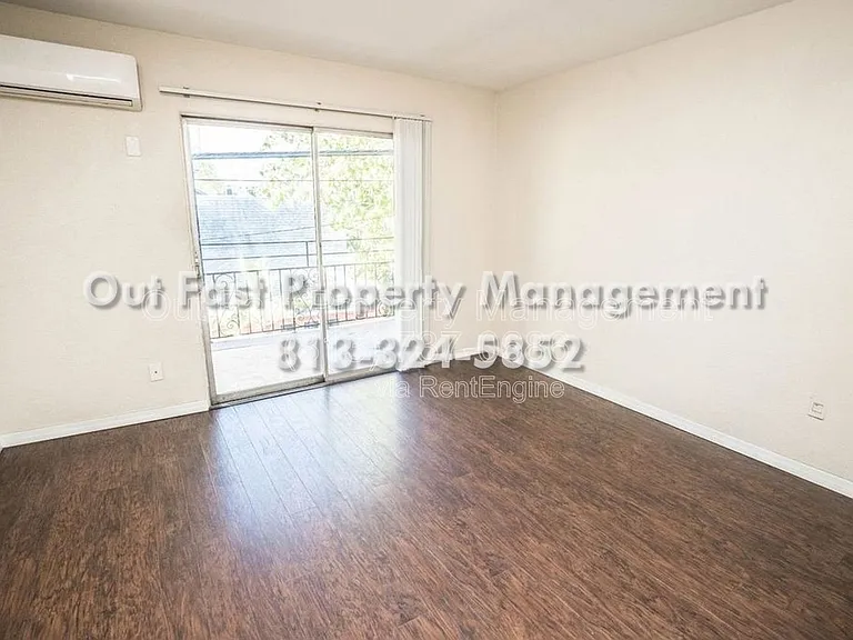 537 2nd St N #C — Photo 16