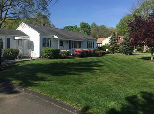 43 Stonybrook Rd, Norwalk, CT 06851
