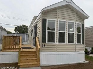 15 Avenue B, Hazlet, NJ 07734