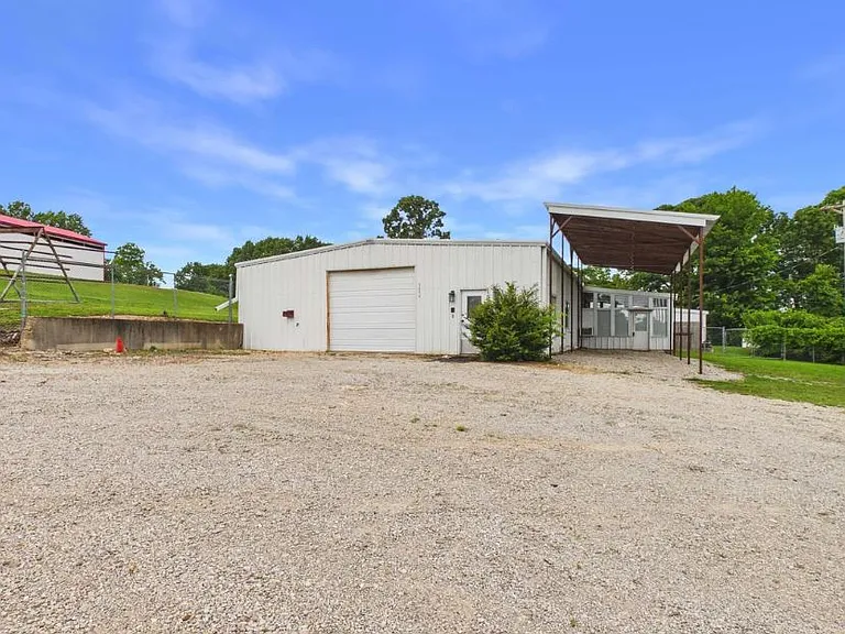 5856 Highway 62 E — Photo 25