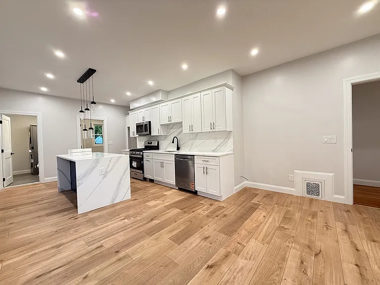16 Willow Ave #2 — Photo 26