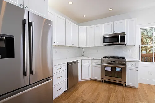 281 Gold St #281 Photo 1