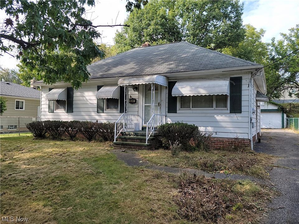 1st image of 16241 Glenburn Ave