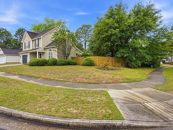 3rd image of 1421 Stonington Drive