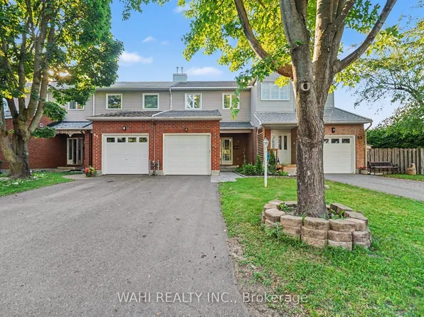63 Armadale Cres, Ottawa, ON K2J 3Z3
