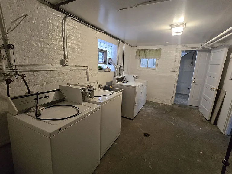 2744 N Marmora Ave #G — Photo 7