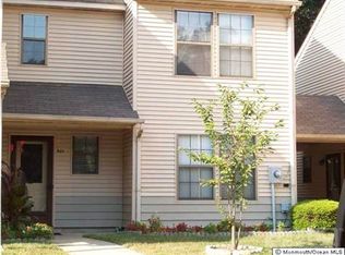 801 Violet Ln, Jackson, NJ 08527