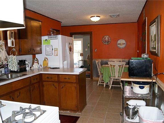 5th image of 1709 Alma Blvd