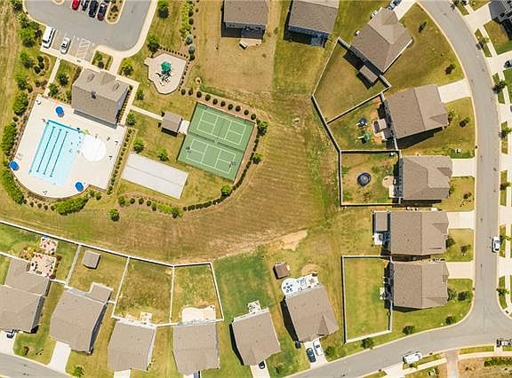 2nd image of 3954 Norman View Dr
