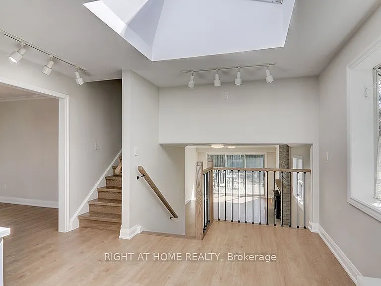 2126 Varency Dr — Photo 6