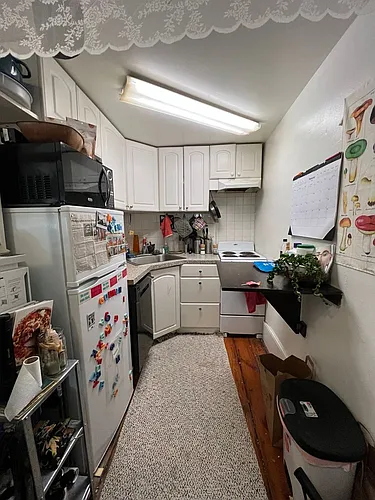 2211-13-15 Spruce Street Photo 1