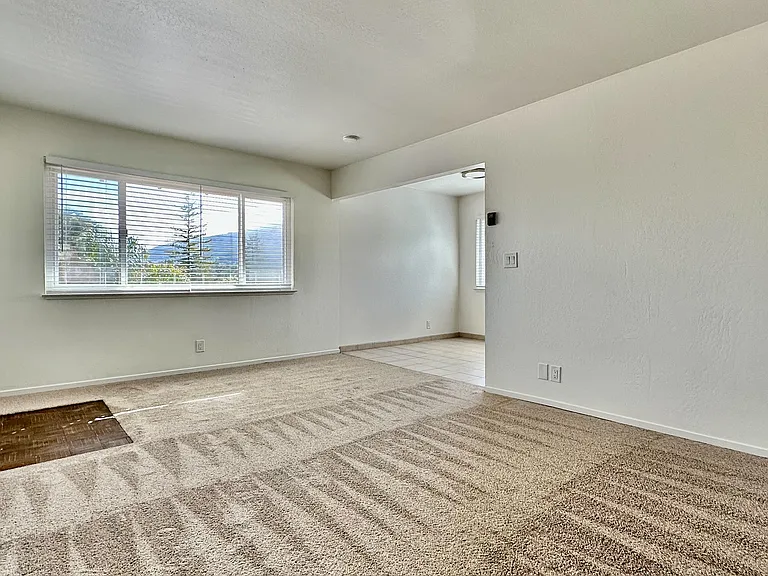 115 Towne Terrace — Photo 11