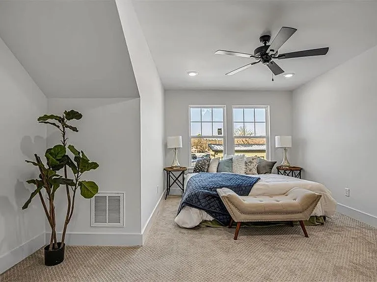 743 S Washington Ave. — Photo 23
