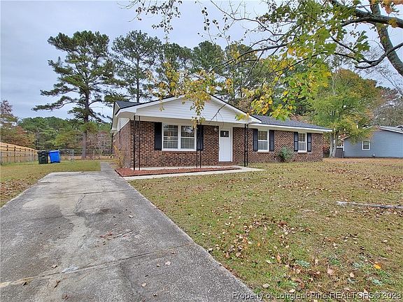 3rd image of 3520 Torbay Dr