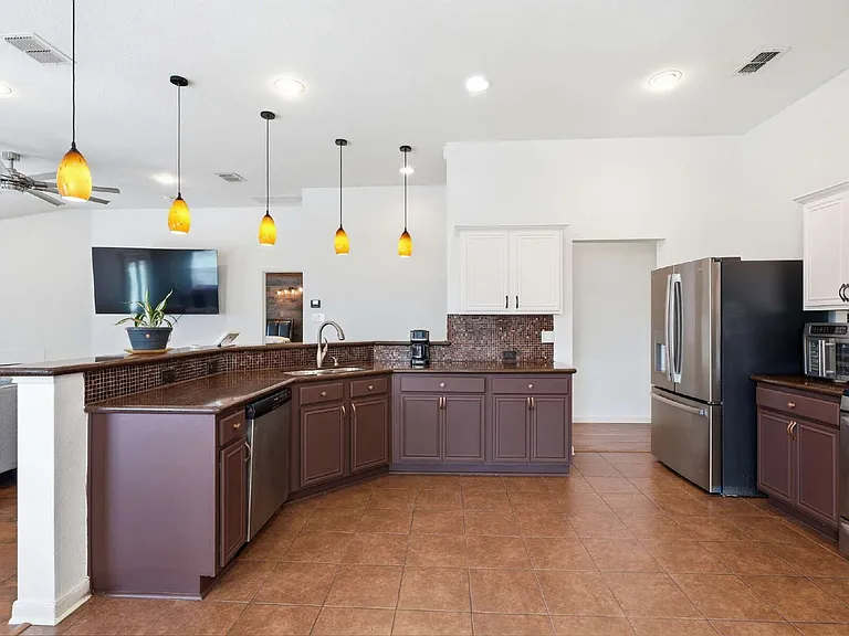 1039 Wood Brook Dr — Photo 14