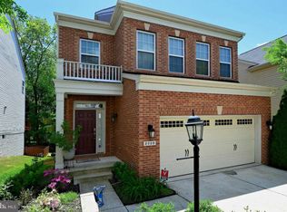 8009 Annette Dr, Lorton, VA 22079