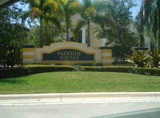 3150 N Greenleaf Cir, Boynton Beach, FL 33426