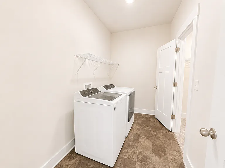 404 Cattail Hollow Way — Photo 20