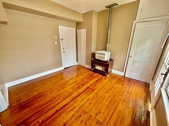 2nd image of 312 Lincoln Ave #B