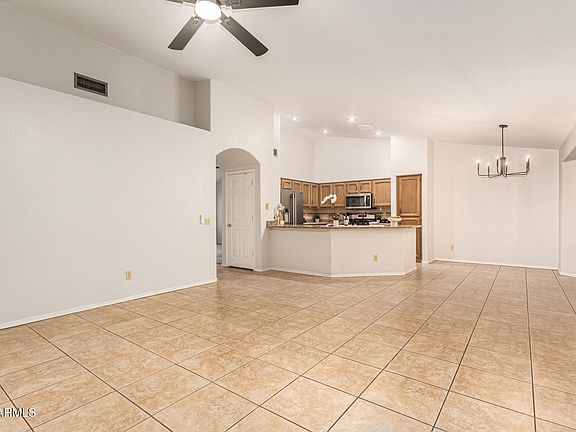 5th image of 9421 E NACOMA Drive