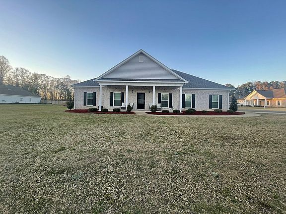 Front w/ Yard