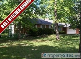 1225 102nd Ave, Plainwell, MI 49080