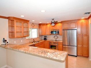 48 Cortes Ct, Palm Coast, FL 32137