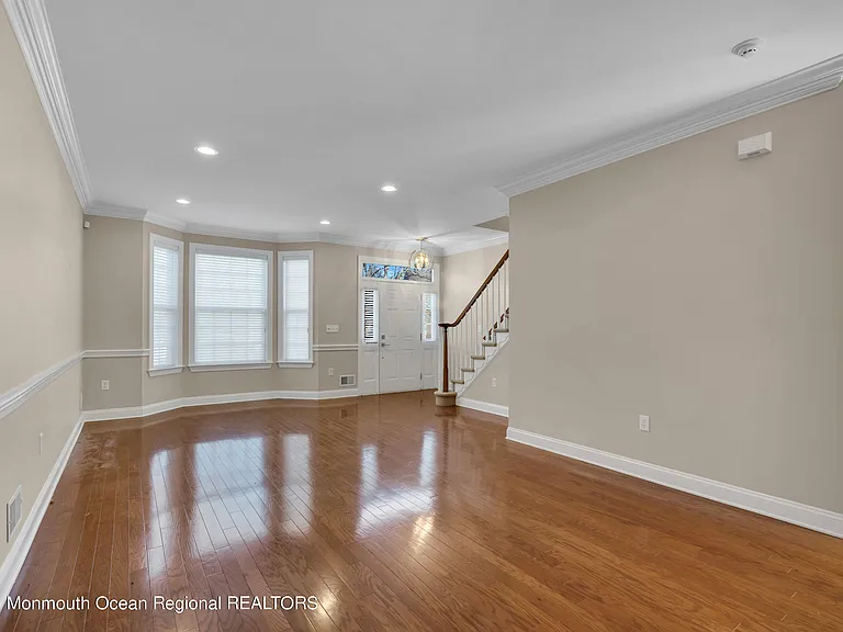 143 Shinnecock Dr — Photo 5