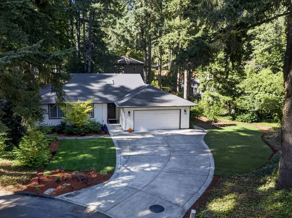 18861 Indian Springs Cir, Lake Oswego, OR 97035