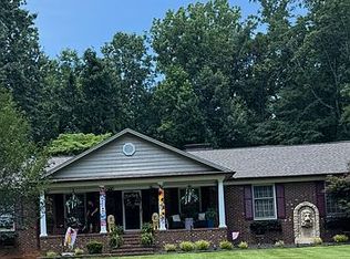 117 Forestview Dr, Elon, NC 27244