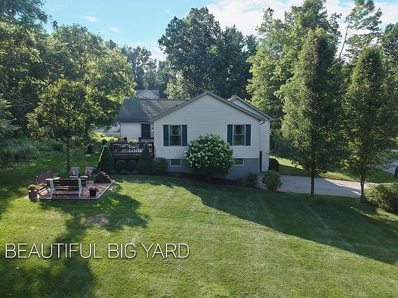 2nd image of 2430 Apple Valley Dr