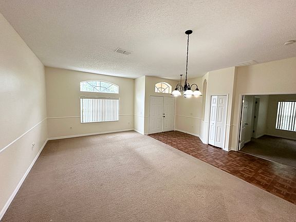 3rd image of 62 Bridgehaven Dr