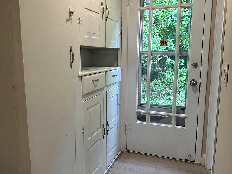 526 Beech St — Photo 8