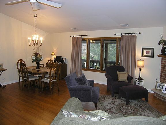 3rd image of 9818 Mill Dr W