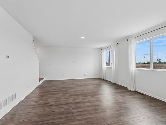 3rd image of 1804 Moran Dr