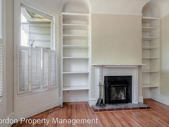 5th image of 2644 Hyde St