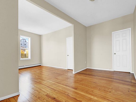 4th image of 782 Washington Ave #3