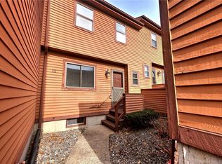 102 Cedar Knolls Dr UNIT 102, Branford, CT 06405