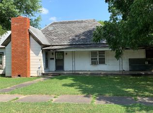 302 E Young St, Morris, OK 74445