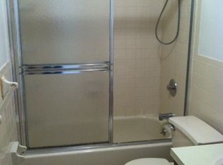 3219 47th St #2, Astoria, NY 11103