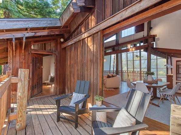 6555 Longwalk Dr, Oakland, CA 94611