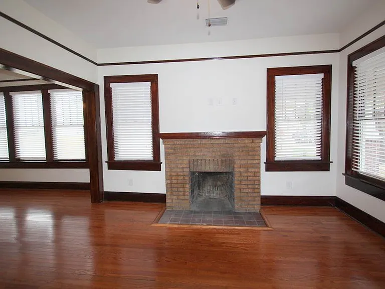2404 N Morgan St — Photo 6